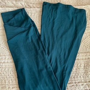 Aerie forest green crossover flare leggings size large
